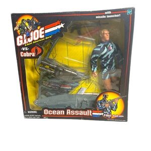 Hasbro GI Joe vs Cobra: Ocean Assault with Wet Suit & Missile Launcher 2001